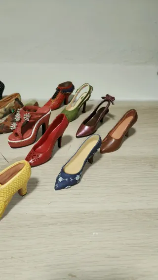 Lote miniaturas zapatos bolsos sombreros vintage