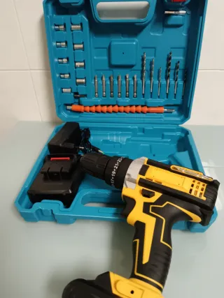 Taladro Atornillador Recargable (2 Baterías)