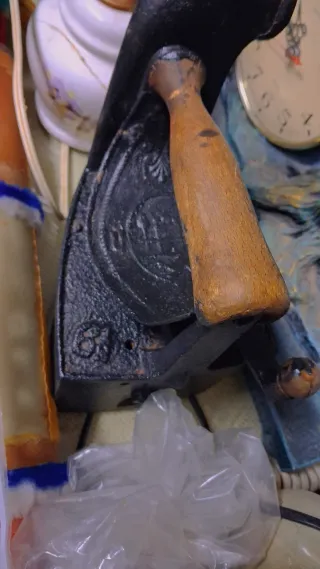 Plancha de carbón antigua 1898