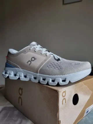 Zapatillas On Running Talla 42 Beige/Azul