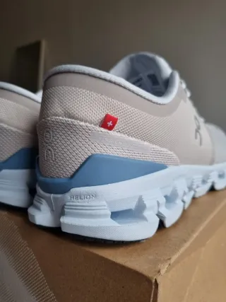 Zapatillas On Running Talla 42 Beige/Azul