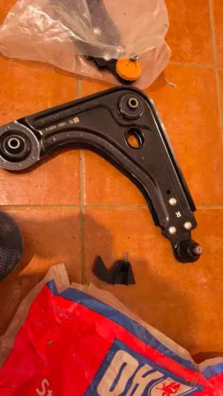 Trapecios Ford Fiesta RS Turbo nuevos.