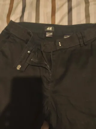 Pantalón negro H&M talla S
