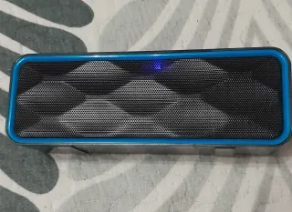 Altavoz Bluetooth Negro y Azul