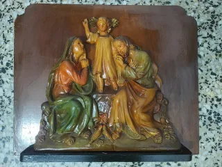 Niño Jesús en madera tallada