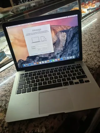Apple MacBook Pro Plata