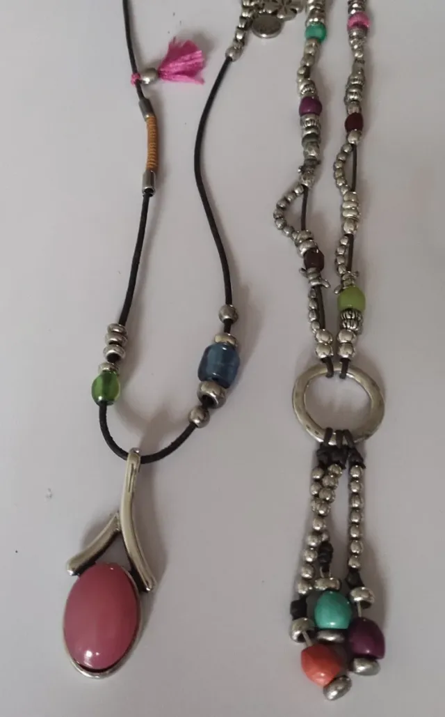 Collares Ciclón y Uno de 50