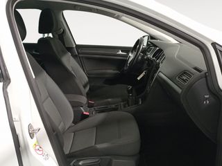 Volkswagen Golf Advance