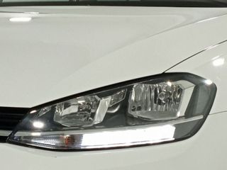 Volkswagen Golf Advance