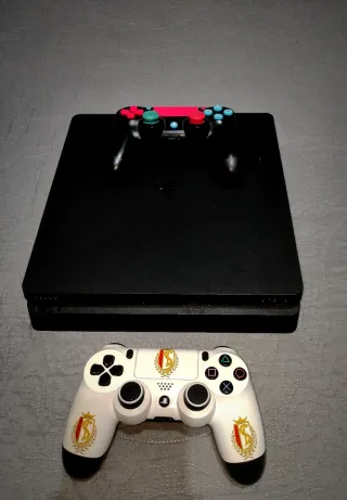 Consola PS4 Slim 1TB + 2 Mandos + Juegos