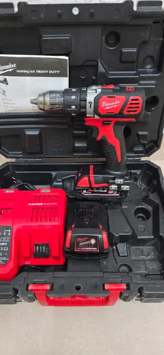 Taladro Milwaukee M18 BPD