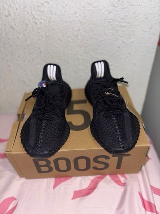 Adidas Yeezy Boost 350 V2 Negro