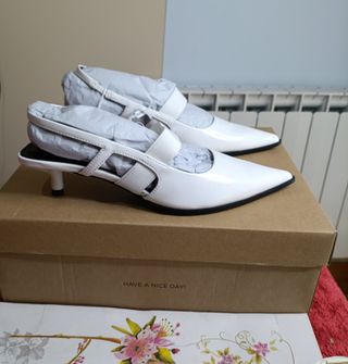 Zapatos tacón blancos brillantes talla 37