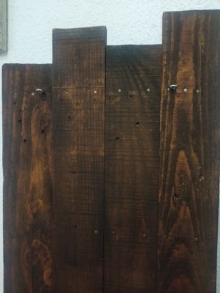 Estantería Rústica de Madera