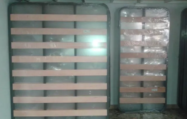 Canapés,colchónes,cabezales,somieres,base,mesitas