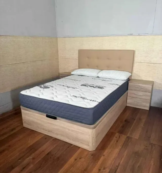 Canapés,colchónes,cabezales,somieres,base,mesitas