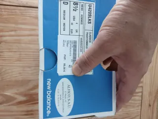 Zapatillas New Balance Grises y Blancas