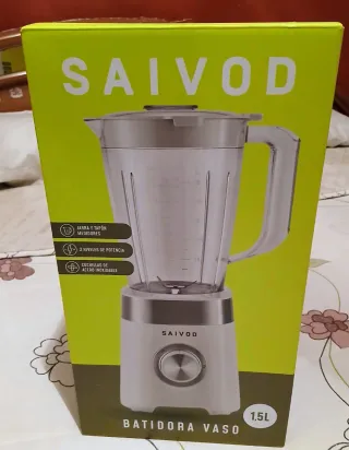 Batidora SAIVOD con jarra y base