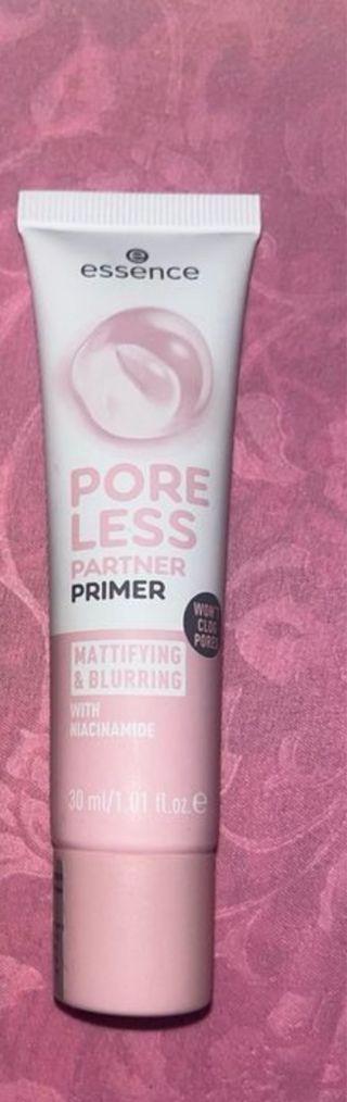 Essence Pore Less Partner Primer