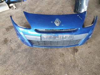 PARAGOLPES DELANTERO RENAULT CLIO III