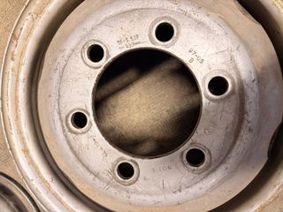 5 Llantas Iveco Daily 4x4 hierro + 2 Neumáticos