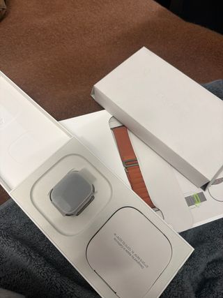 Apple Watch Ultra 49mm Grigio/Arancione