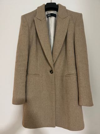 Abrigo Zara Lana Beige con Hombreras