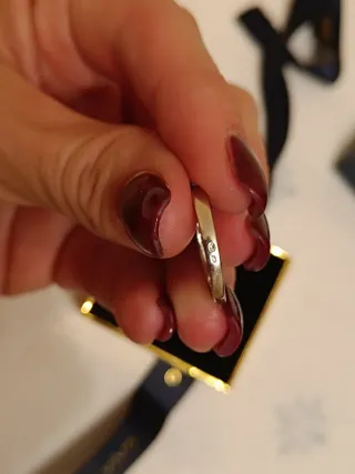 Anillo de plata con circonitas