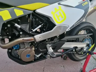 Husqvarna 701 Supermoto 2021