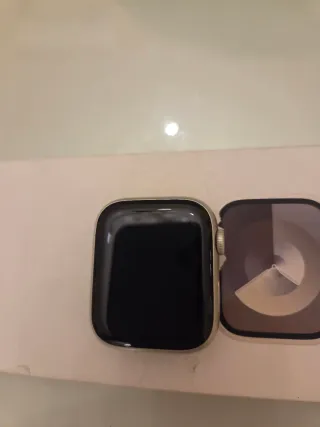 Apple Watch Series 9 GPS 45mm Plata