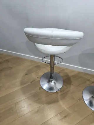 Taburetes alto polipiel Art Decó blanco