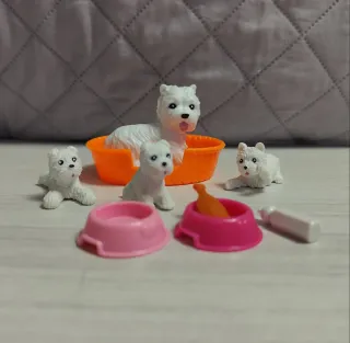 Barbie Famiglia Cani Giocattolo con gadget.