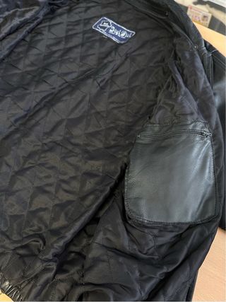 Chaqueta bomber cargo piel oversized vintage 80s