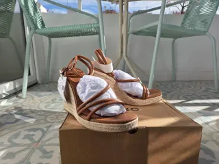 Cuñas esparto MNG tiras marrones