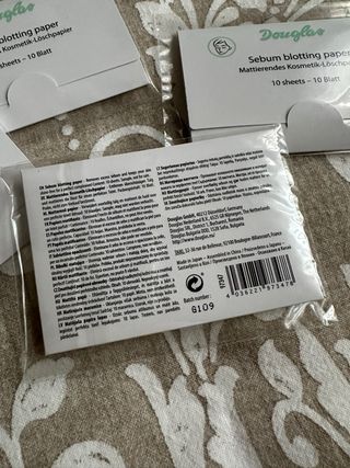 Set 4 estuches papelitos absorbentes Douglas