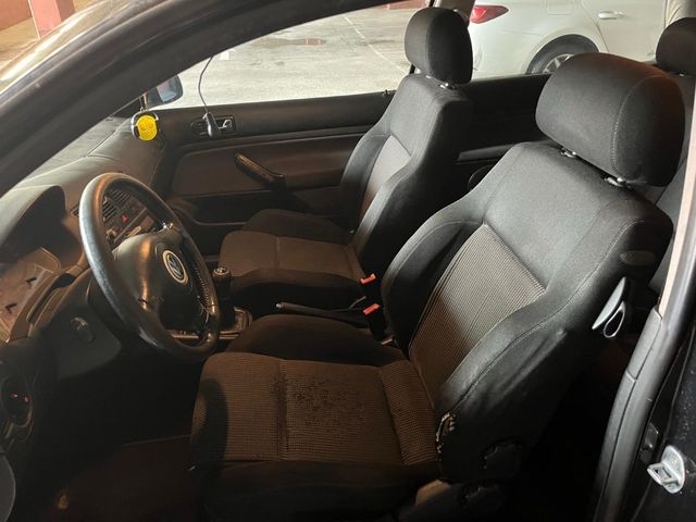 Volkswagen Golf 2002