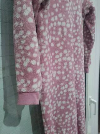 Pijama entero rosa y blanco