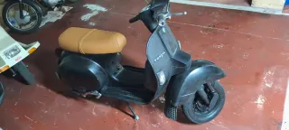 Vespa 200 IRIS