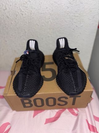 Adidas Yeezy Boost 350 V2 Negro nuevas