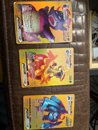 3 Cartas Pokémon VMAX Doradas