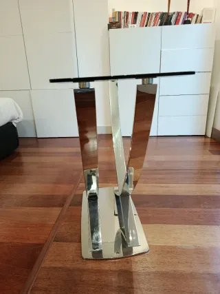 Mesa recibidor cristal y metal