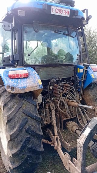 Tractor New Holland 2022