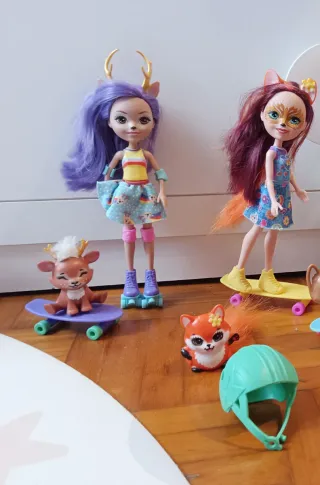 Muñecas Enchantimals con accesorios