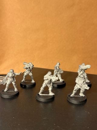 17 Figuras Warhammer Metal