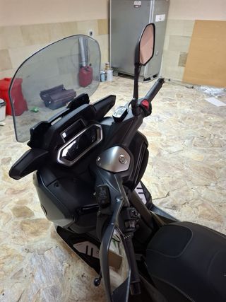 Yamaha Xmax Tech