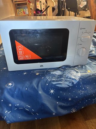 Horno Microondas OK. 20L Muy Poco Uso