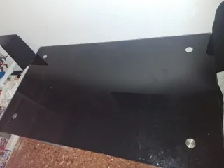Mesa de cristal negra