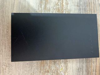 Caja regalo: bolígrafo, navaja y brújula