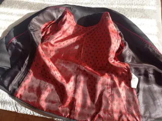 Chaqueta entallada Yera Negra