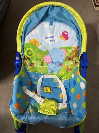 Tumbona para bebé con diseño infantil